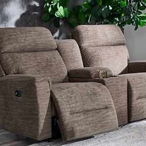 KAELYN LOVESEAT